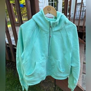 lululemon Mint moment EUC M/L scuba